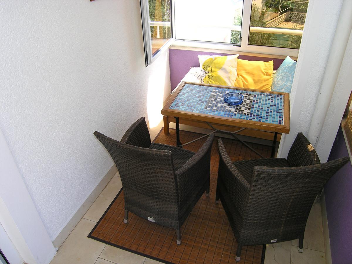 Apartments Oribella คิร์ก ภายนอก รูปภาพ