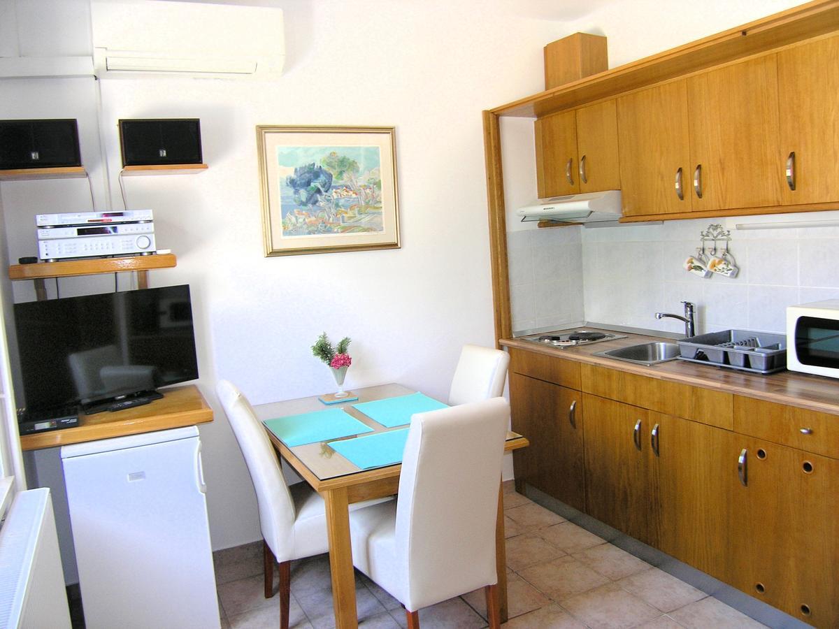 Apartments Oribella คิร์ก ภายนอก รูปภาพ