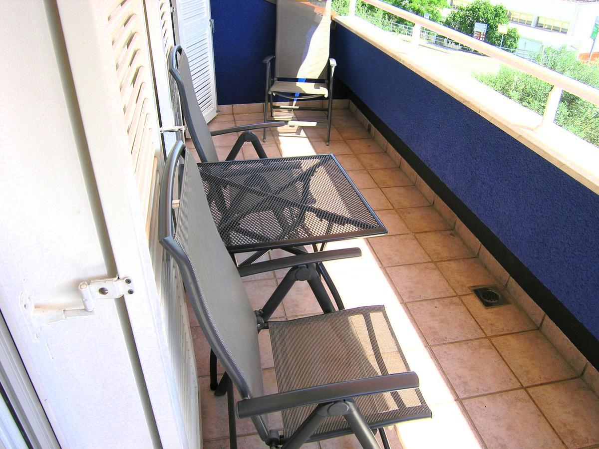 Apartments Oribella คิร์ก ภายนอก รูปภาพ